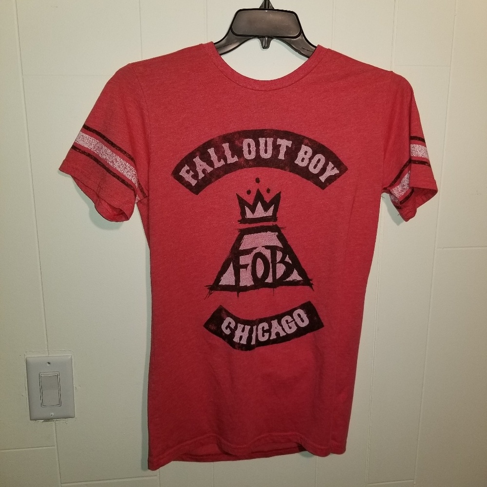 Fallout Boy Chicago women's graphic tshirt size xs